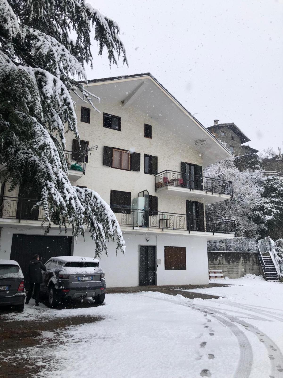 Appartamento Nel Verde A Gravere Kültér fotó